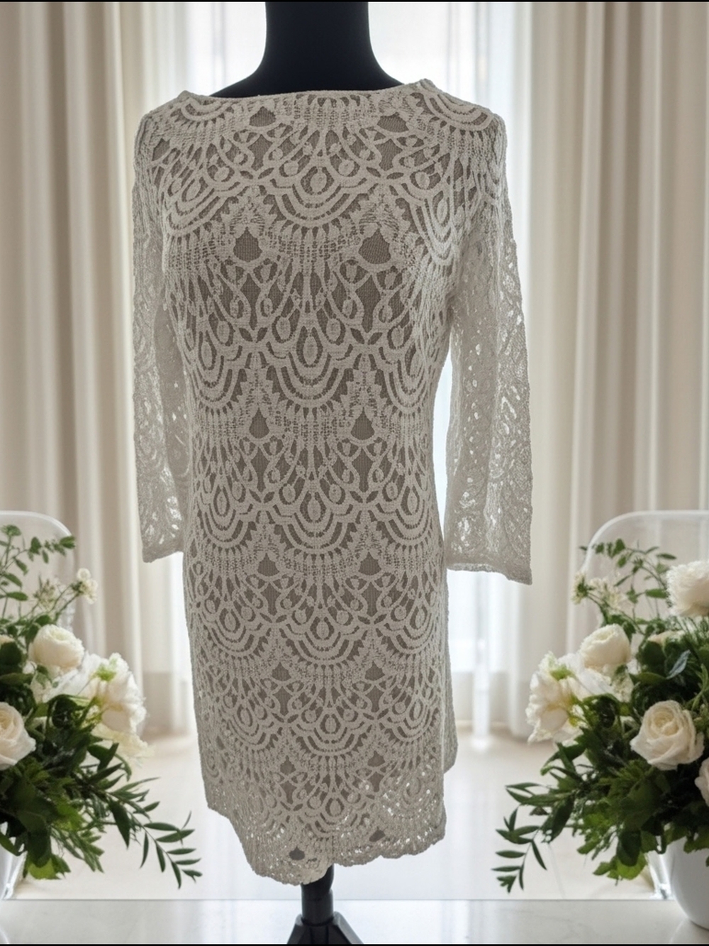 Elegant White Crochet Lace Shift Dress Sz 4 (A36)